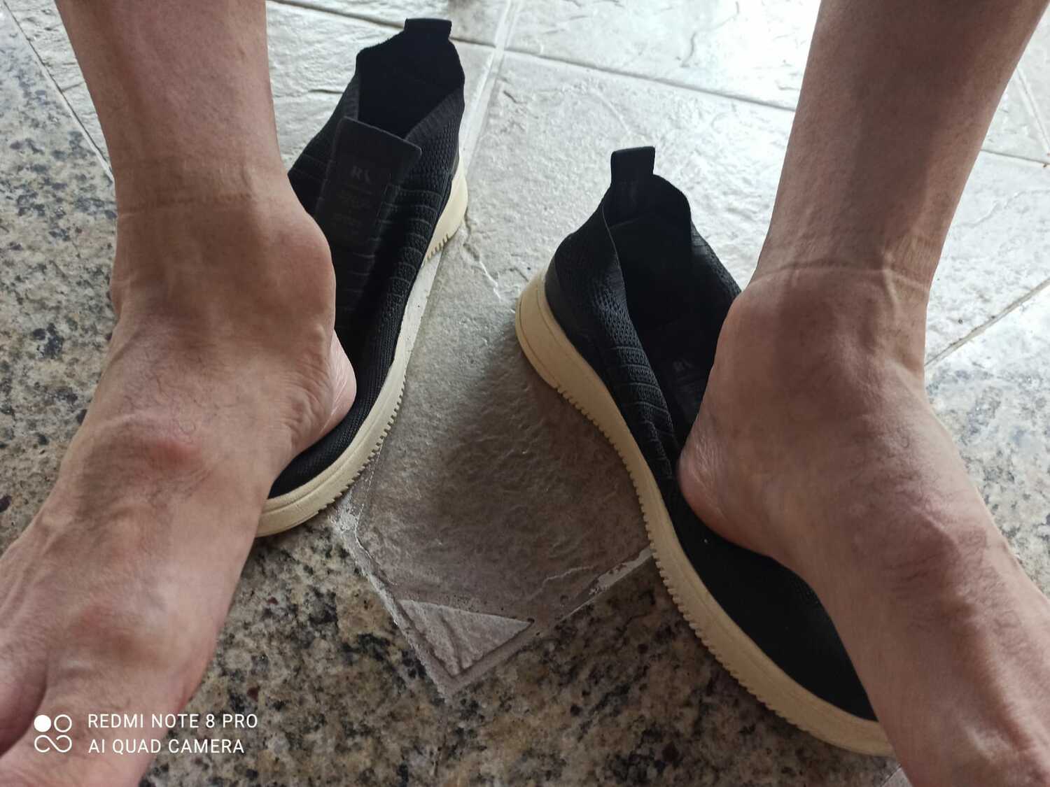 両足首の突起が、呂比須の壮絶なフットボール人生を物語る　©Hiroaki Sawada