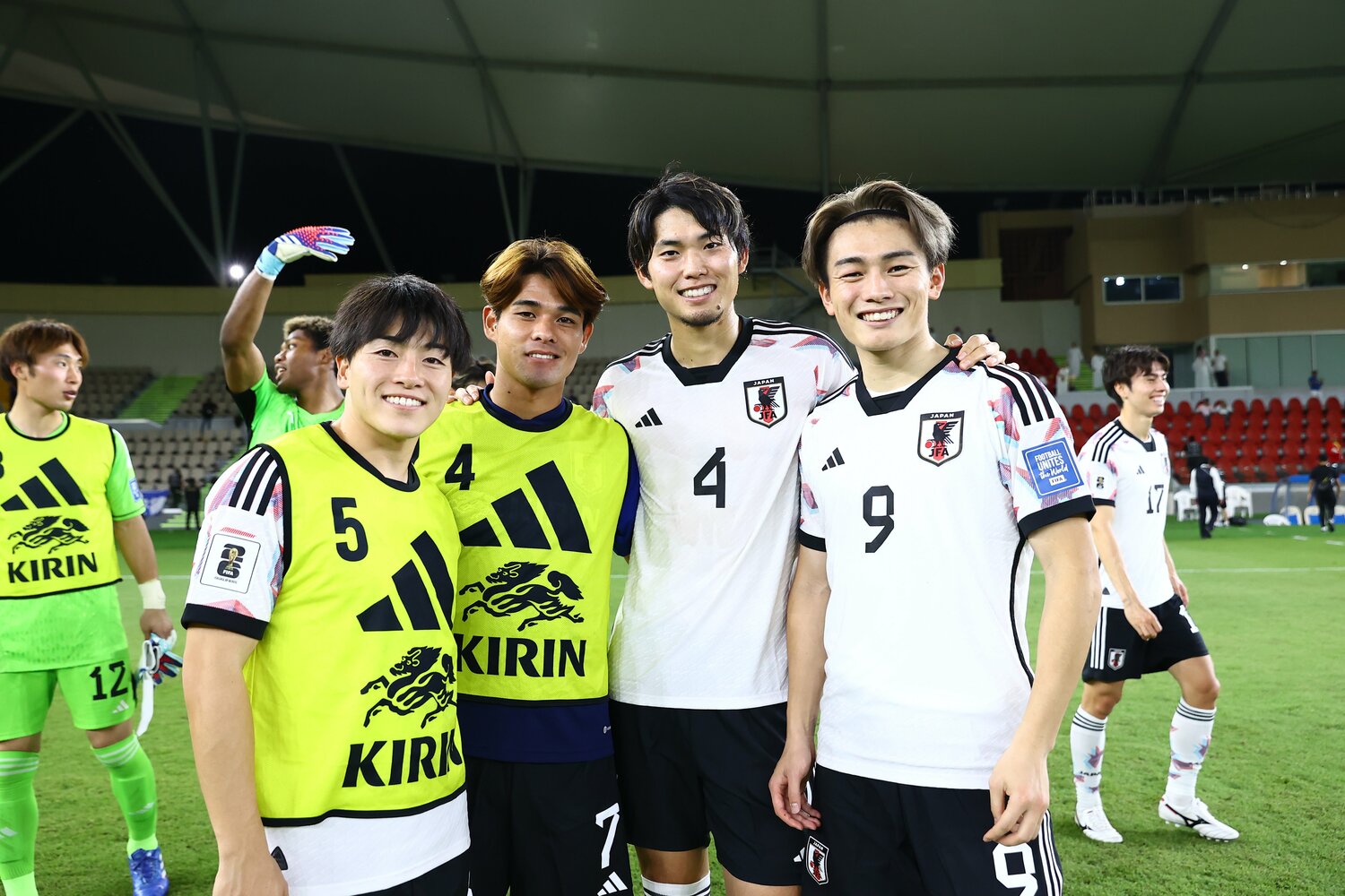 シリア戦後、カメラの前に集まった“鹿島組”（相馬勇紀、佐野海舟、町田浩樹、上田綺世）©︎JFA/AFLO