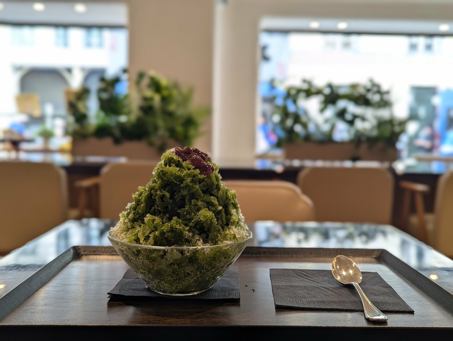 とらやの宇治金時かき氷(約2100円) ©Yu Saito