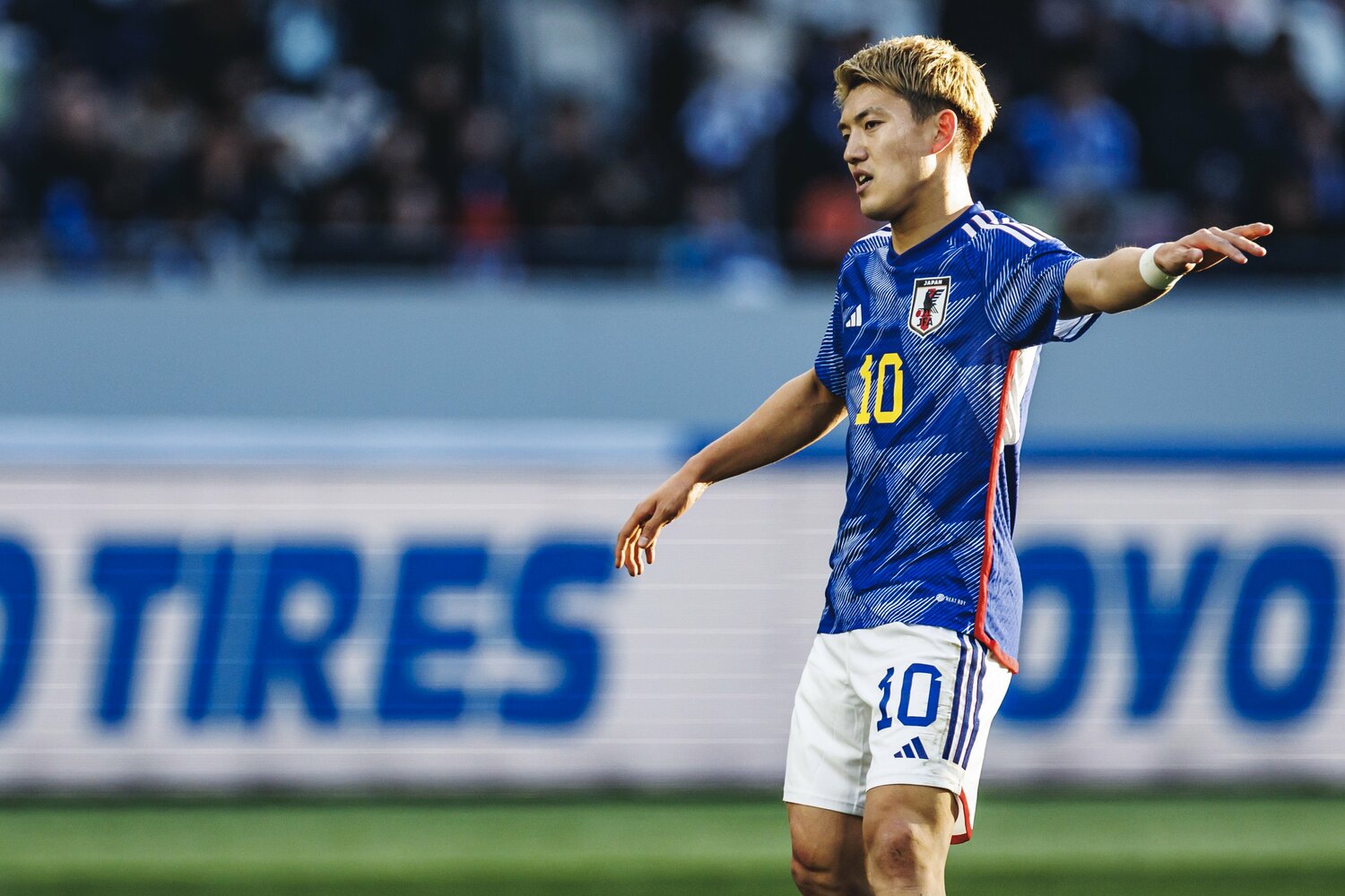 ここ最近の日本代表ナンバー10は堂安で定着した　©Kiichi Matsumoto
