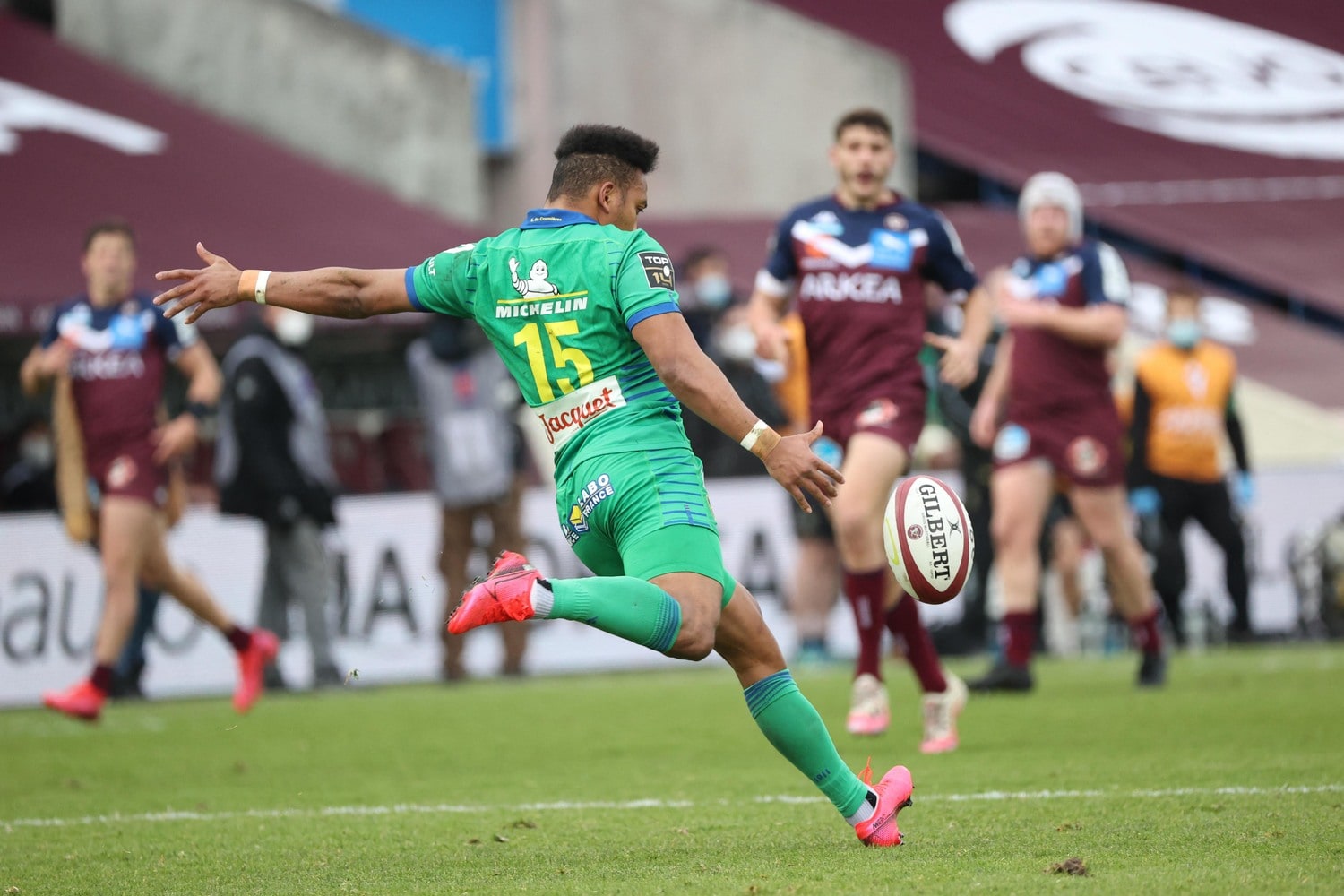 キックの重要性を再認識した松島　©︎PRESSE SPORTS/AFLO