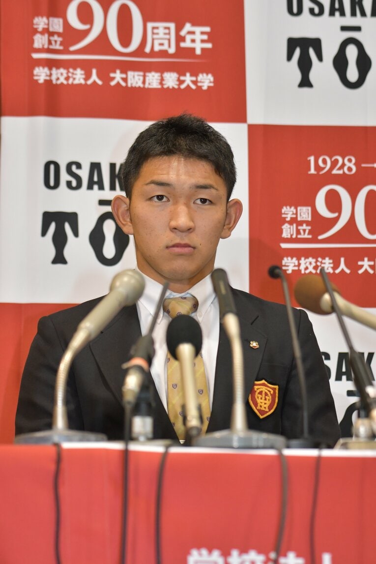 18年、大阪桐蔭からドラフト指名を受けた柿木　©Hideki Sugiyama