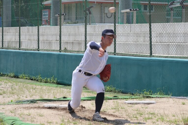 チームのエースである松下光輝。MAX143キロの実力派右腕　©Fumi Sawai