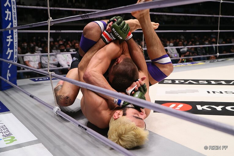 ホベルト・サトシ・ソウザ