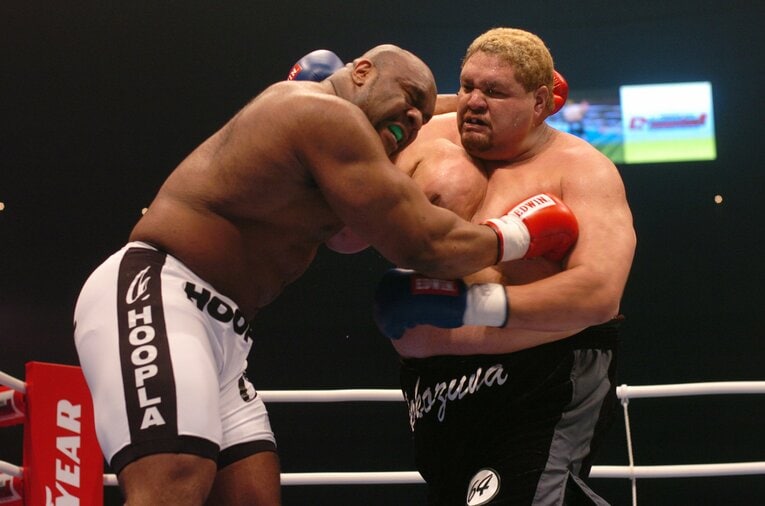 ボブ・サップvs.曙。2003年12月31日、ナゴヤドーム　©Essei Hara