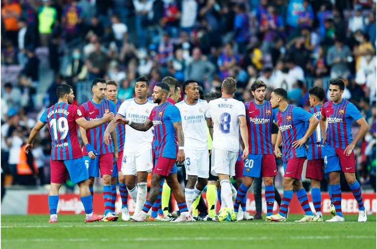 《メッシとロナウド不在の寂しさ》カメラマンが見たクラシコの新風景　17歳ガビや仲良しバルサ＆レアルサポ、殊勲ビニシウスへの“罵倒”(46)