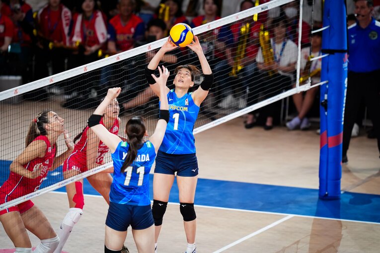 岩崎こよみ（VNLセルビア戦）©︎Volleyball World