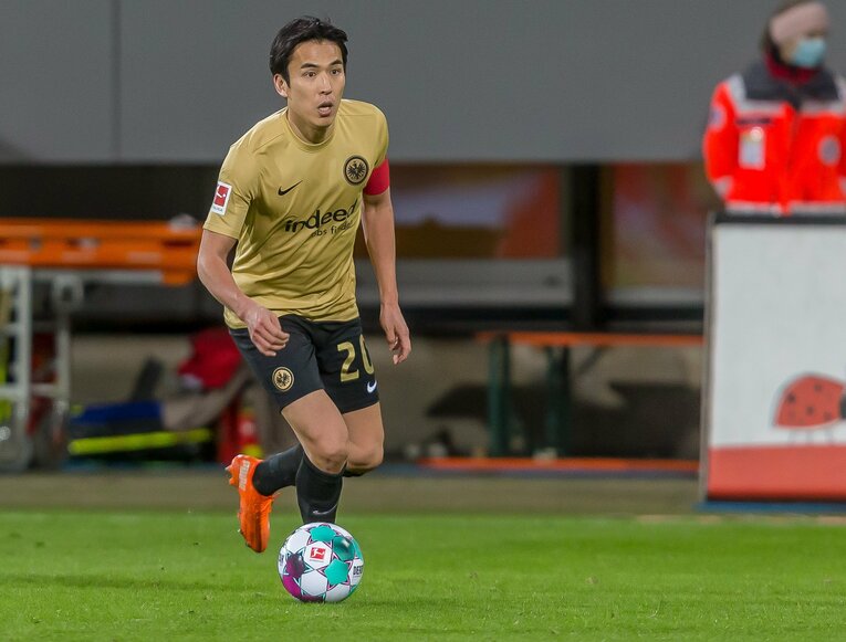 今季、ボランチに戻った長谷部©Getty Images