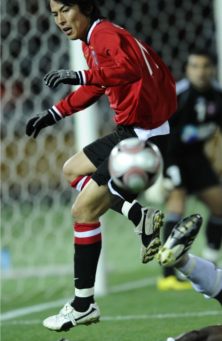 07年クラブW杯3位決定戦での長谷部。これが自身にとって浦和でのラストゲームとなった　©Takuya Sugiyama