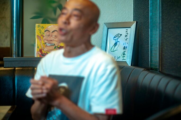 取材は熊本にある『らっきょの小部屋Ⅱ』で行われた　©Takuya Sugiyama