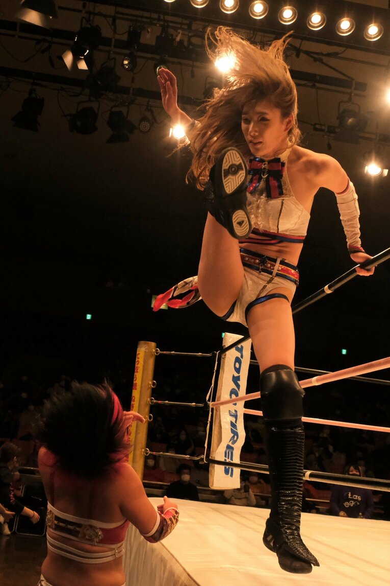 チサコ&岩田美香vs赤井沙希&朱崇花