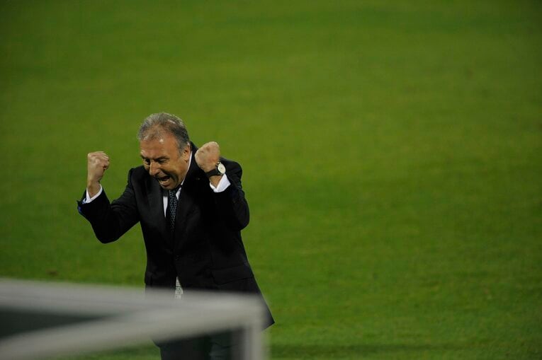 伊野波雅彦の決勝ゴールの瞬間、アルベルト・ザッケローニの激しいガッツポーズ　©Takuya Sugiyama