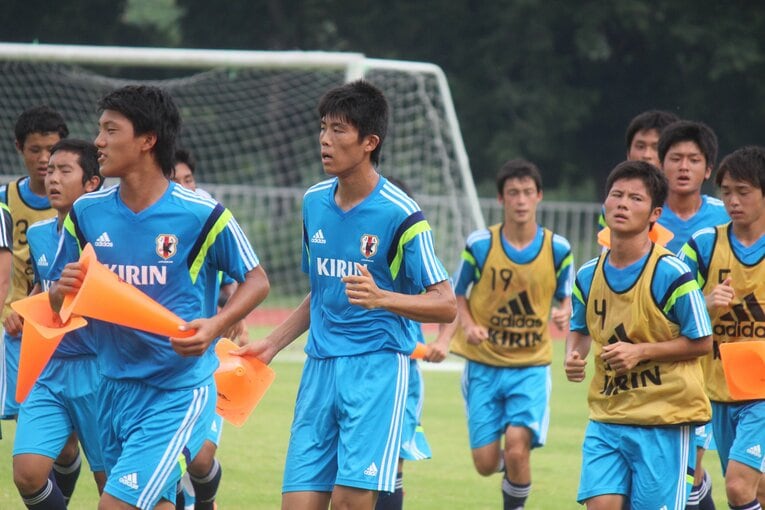 高1の堂安律と冨安健洋　©︎Takahito Ando