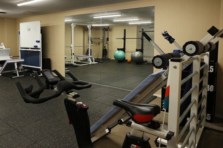 自宅の地下にある練習場　©︎Shigeki Yamamoto