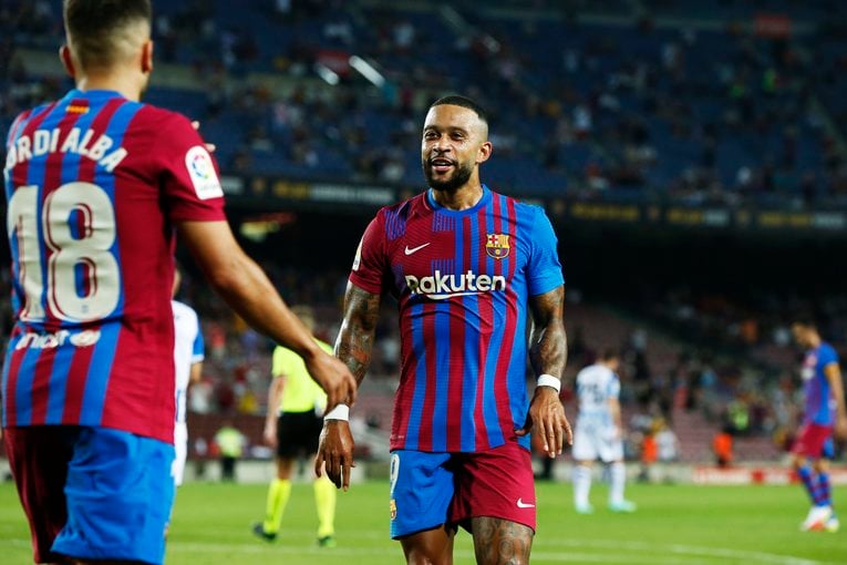 “メッシが去ったバルサとカンプノウ初戦”はどんな雰囲気だったか… 背番号10のファンと「前半10分のメッシコール＋ブーイング」〈現地撮影〉(34)