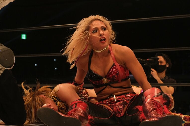 タイトルマッチは“朱里との作品”だった…新王者・ジュリアはスターダムをどう“引っかき回す”のか？ 異例のアピール「全員覚悟しとけよ！」(47)