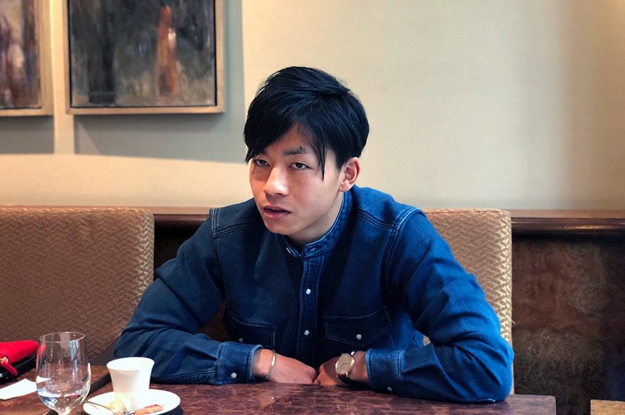 伊藤達哉、初の独占インタビュー。Jを経ず欧州移籍した20歳ドリブラー。<Number Web> photograph by Sports Graphic Number
