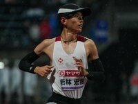 日本ハムに小笠原道大が戻ってくる。再会した広報が思い出した