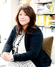 溝口紀子　Noriko Mizoguchi
1971年7月23日、静岡県生まれ。'92年バルセロナ五輪52kg級銀メダリスト。'96年パリ国際で4度目の大会制覇。同年現役を引退した。'02年日本人女性初のフランス代表コーチに就任。現在は静岡文化芸術大学准教授を務める。