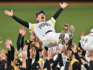「今のソフトバンクに接戦で勝つのは“ほぼ不可能”」記者が驚いた異例の練習…コーチ証言「横浜に輸送してもらった」セリーグを圧倒する“力の正体”