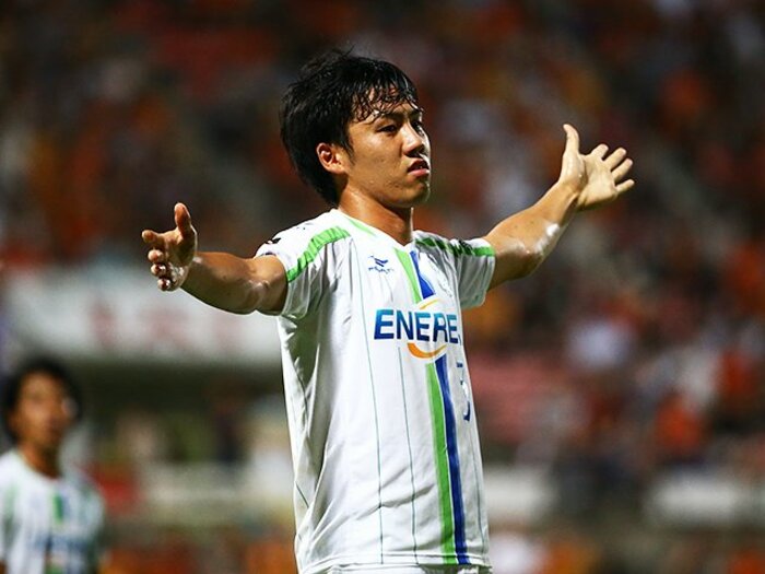 A代表経験で加速する遠藤航の成長。思い出された“先代”遠藤の言葉。<Number Web> photograph by J.LEAGUE PHOTOS