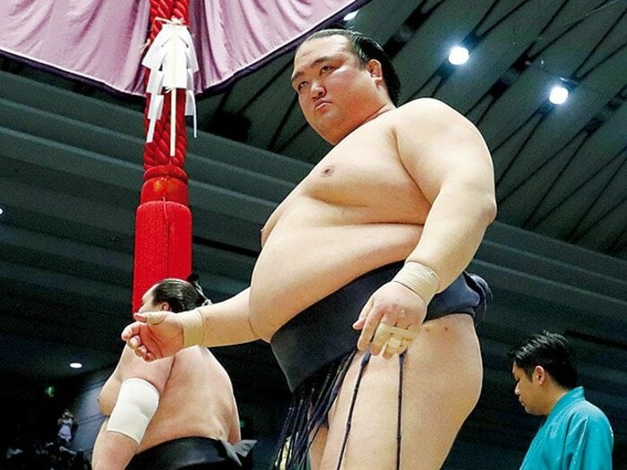 「愚直な男」から「勝負師」へ、稀勢の里は生まれ変わるか。～貴乃花親方の直接指導は「師匠不在」を補いうるか～＜Number Web＞ photograph by KYODO