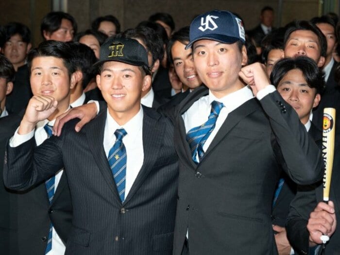 「こんな順位で…」193センチ大型右腕“ビックリ指名”のウラで聞こえた残酷な悲鳴「目玉は立石正広」創価大ドラフト密着中にじつは起きていた“指名漏れ”＜Number Web＞ photograph by Keiji Ishikawa