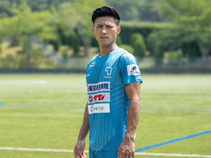 「公園でサッカーしてこい」あの鎌田大地が勝てなかった“四国の天才少年”がぶつかった「プロの壁」とは何だった？ 本人が気づいた“意外な事実”と現在地＜Number Web＞ photograph by Shiro Miyake