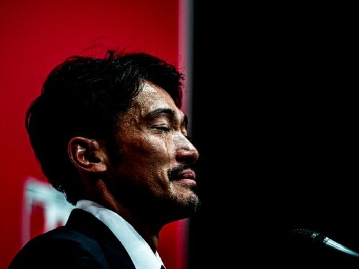 「こんな弱っちい姿を見るのは初めて」浦和で14年間追い続けたカメラマンが思い出す、阿部勇樹が“漢”になった夜＜Number Web＞ photograph by Atsushi Kondo/URAWA REDS