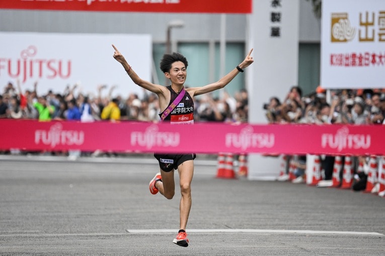 アンカー勝負を制した國學院・平林　©Nanae Suzuki