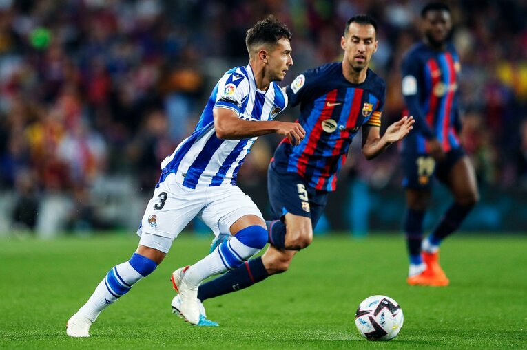 今季9点目！ 久保建英が凄まじい「バルサ撃破ドリブル、ブスケッツ退団・優勝セレモニーが同時に」カメラマンが見た“美しいカンプノウの夜”(11)