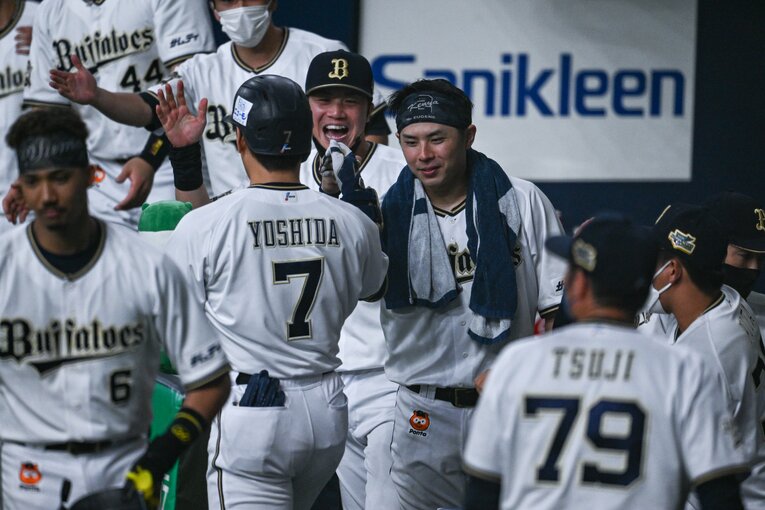 若月健矢、伏見寅威　©︎Nanae Suzuki