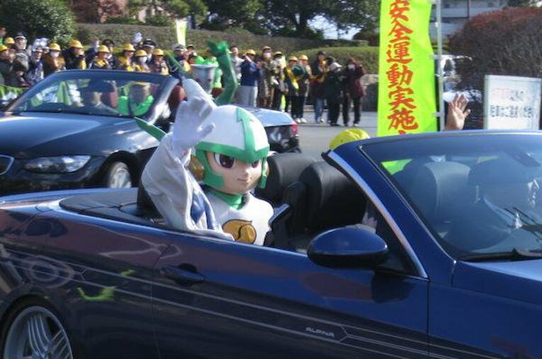 バク宙もスキーもこなすマスコット。J3鳥取ガイナマンの本音訊いてみた。(14) ／ photograph by GAINARE TOTTORI