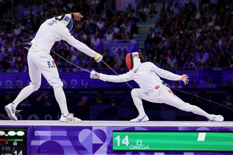 男子エペ個人決勝、加納虹輝vs.ヤニック・ボレル　©JMPA