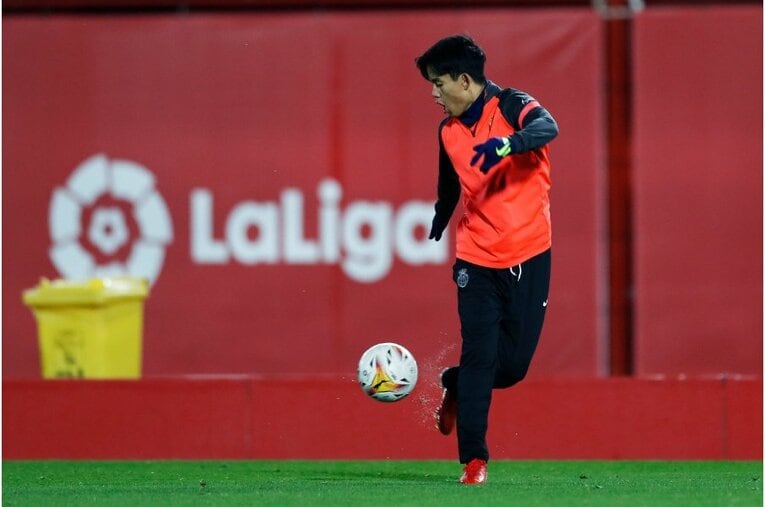 「クーボ！ クーボ！」大歓声が何度も… 久保建英を撮影カメラマンが見た希望の光《古巣ヘタフェからも復帰祝い》(14)