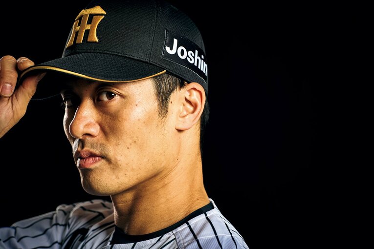 1993年11月10日生、兵庫県出身。履正社高、明治大を経て2016年にドラフト2位で阪神に入団。昨季はプロ10年目にして初のスタメン100試合超えを記録し、正捕手に定着した。今季から'22年以来2度目のキャプテンを務める。'26年WBC日本代表。176cm、79kg  ©️KIichi Matsumoto