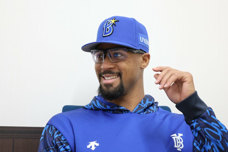 時折お茶目な表情も見せるデュプランティエ　©NumberWeb