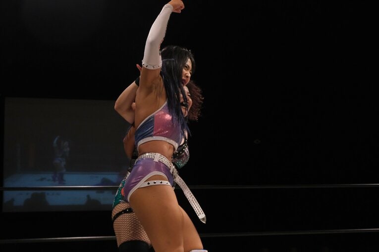 「リングに上がるな」と言われたプロレスデビューから3年…セクシー女優を引退、ちゃんよたがボディコンテストで見せた筋肉美「凄く幸せ者です」(68)