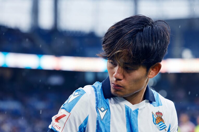 久保建英2ゴールでソシエダスタッフ「なんて日だ！」“動画には映らない”タケの喜怒哀楽…ナゾの“16メッセージ”は本人談「ヒミツです」(22)