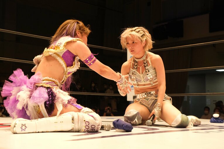 6月28日の後楽園ホール大会では、なつぽいがスターダムで初めて中野たむに勝利　©Norihiro Hashimoto