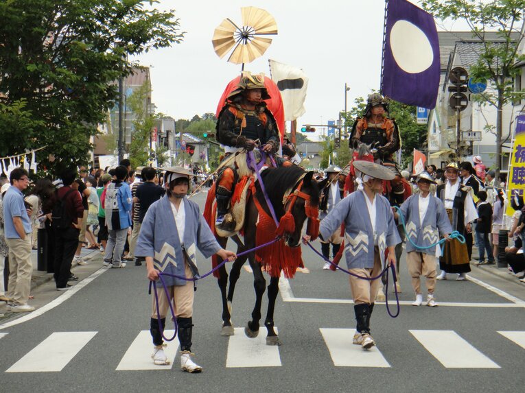 2011年7月の相馬野馬追でのマイネルアムンゼンの様子