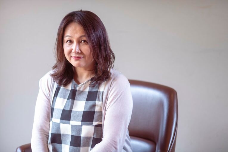 「胸元から乳首が見える写真を狙われ…」キューティー鈴木52歳が語る、アイドルレスラー時代の“性的画像被害”と過酷な生活「月給は8万円」(22)