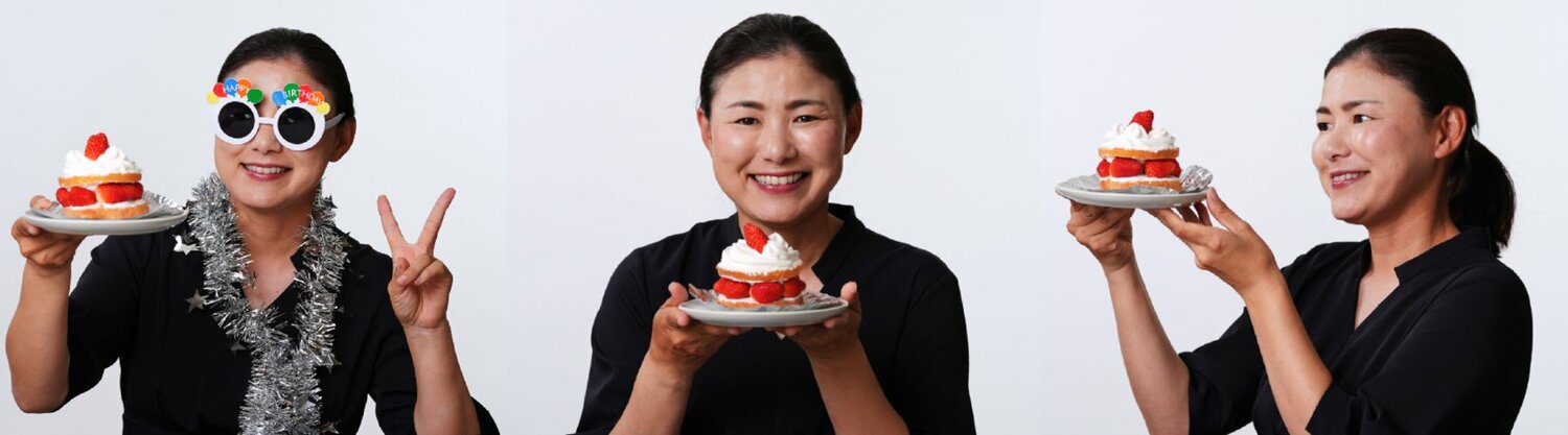 カメラマンからの差し入れに笑顔の横峯さくら　©︎Shizuka Minami