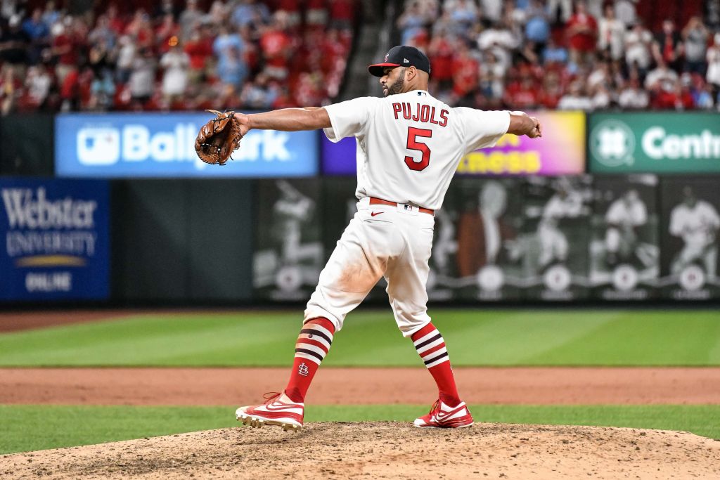 投手として初登板したプホルス　©Getty Images