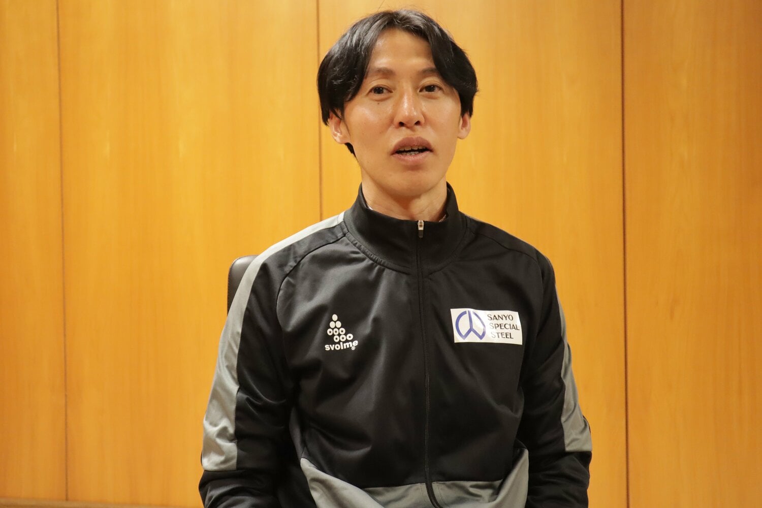 現在は山陽特殊製鋼陸上競技部で監督を務める篠藤淳　©Masayuki Sugizono