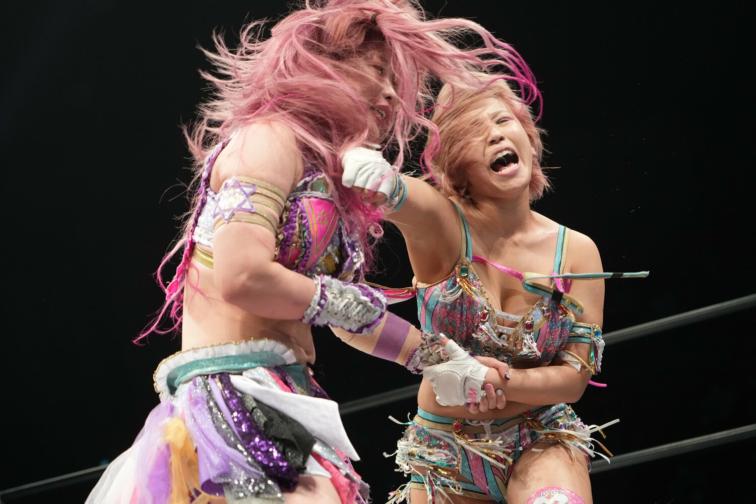 “2冠戦”は中野たむの勝利。白川は再びベルトを失った ©Essei Hara