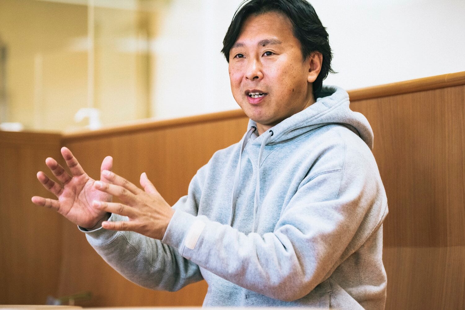 不破聖衣来という大きな才能に向き合う拓大・五十嵐監督 ©︎Asami Enomoto