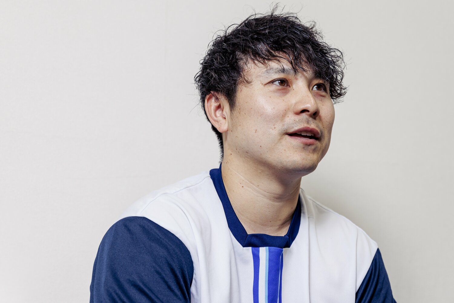 インタビューに応じる佐野恵太　©Kiichi Matsumoto