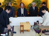 初代加藤善治 花形平鉢 「七十九翁 早梅亭造之」銘 加藤善治 平鉢 早梅亭 藤井聡太が白鵬に贈った《達心志》 羽生善治の七冠達成時は