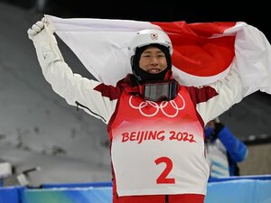 《日本選手団メダル第1号》「予選1本目からつらかった」堀島行真が驚異の挽回…「最低限」と語った銅メダルの“本当の価値”